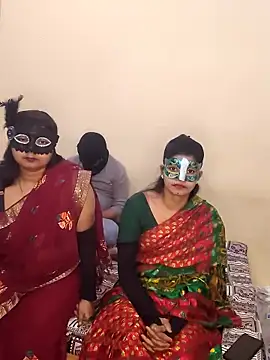 Snapshot of Hot_modal chatting on 02-05-26, 04:44 Hot modal online show from 02-05-26, 04:44