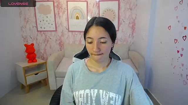 Kylie ch1 online show from 10-23-25, 03:44