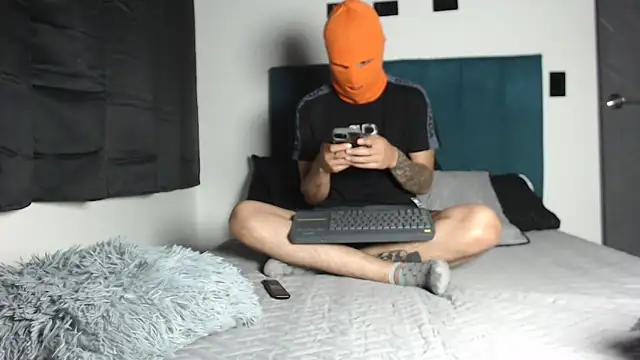 Warmteam777 online show from 09-27-25, 11:21