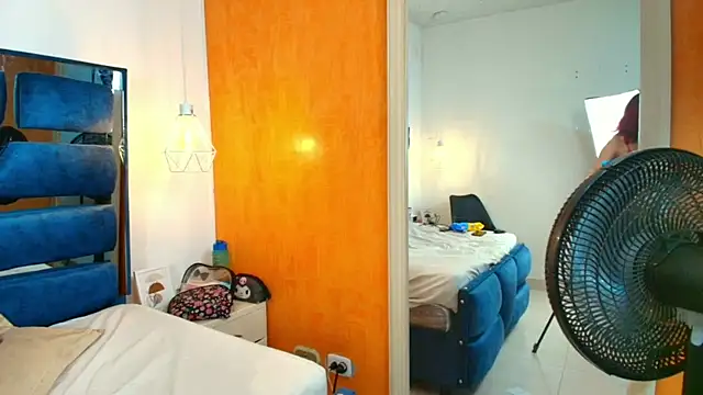 LilyAndJuan online show from 09-28-25, 02:39