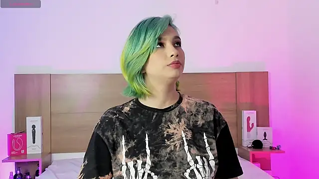 Akatsumi  online show from 12-22-25, 09:45