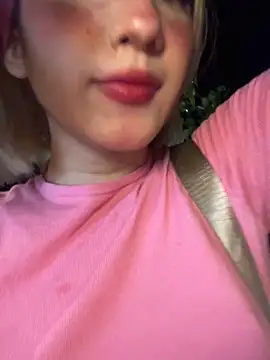 Snapshot of SweetBunnyGF chatting on 11-15-25, 12:41 SweetBunnyGF online show from 11-15-25, 12:41