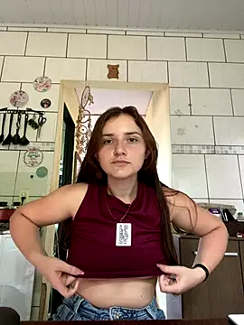 Snapshot of Bininhas2 chatting on 10-15-25, 06:19 Bininhas2 online show from 10-15-25, 06:19