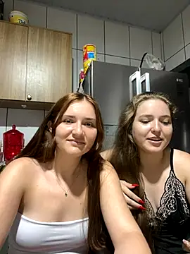 Snapshot of Bininhas2 chatting on 10-29-25, 06:37 Bininhas2 online show from 10-29-25, 06:37