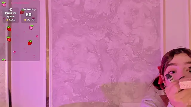 doll eyees  online show from 10-30-25, 02:24