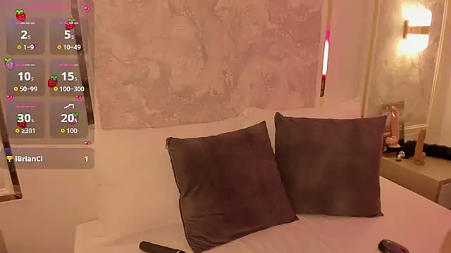 doll eyees  online show from 11-07-25, 02:44