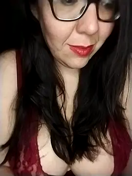 Snapshot of lucecitaxxx chatting on 09-21-25, 05:42 lucecitaxxx online show from 09-21-25, 05:42