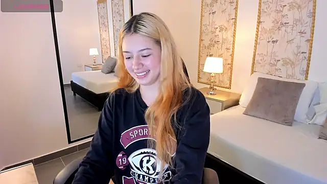 Snapshot of daniand_ chatting on 11-05-25, 02:55 daniand online show from 11-05-25, 02:55