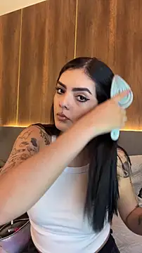 AliceRitter online show from 10-28-25, 06:10