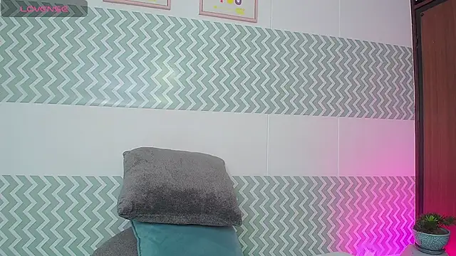 CataleyaWilson369 online show from 10-11-25, 02:33