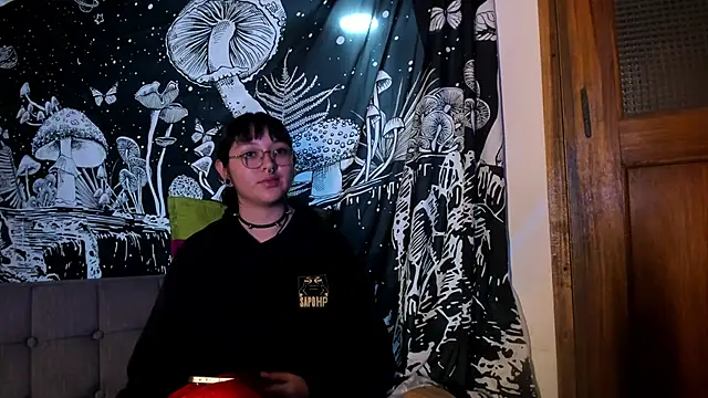 Violetaa Leee online show from 09-25-25, 01:53