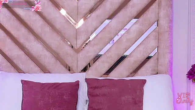 Martina-Roberts- online show from 02-07-26, 05:11