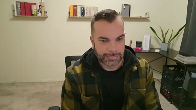 Snapshot of Ty_lerDavid chatting on 10-21-25, 07:14 Ty lerDavid online show from 10-21-25, 07:14