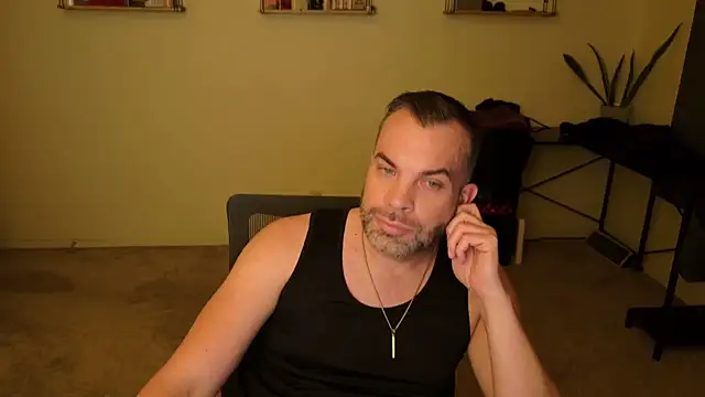 Snapshot of Ty_lerDavid chatting on 11-08-25, 07:41 Ty lerDavid online show from 11-08-25, 07:41