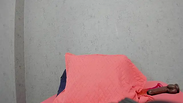 Snapshot of scarlett646 chatting on 10-30-25, 03:08 scarlett646 online show from 10-30-25, 03:08