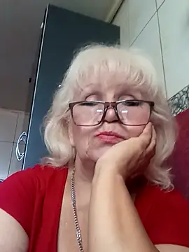 Snapshot of SirenaOcean6212 chatting on 09-21-25, 05:53 SirenaOcean6212 online show from 09-21-25, 05:53