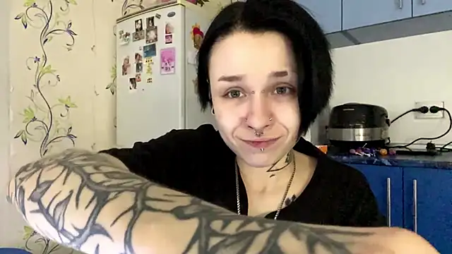 CandaceBlaze online show from 10-04-25, 08:18