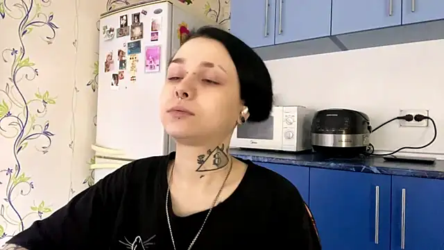 CandaceBlaze online show from 10-13-25, 08:20