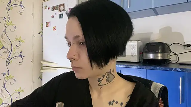 CandaceBlaze online show from 10-31-25, 08:32