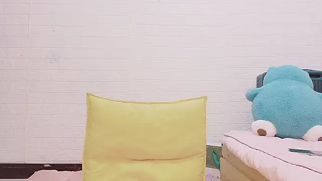 marina-cutegirll online show from 10-20-25, 11:32