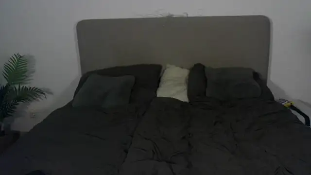 Snapshot of stelli_99 chatting on 10-18-25, 05:46 stelli 99 online show from 10-18-25, 05:46