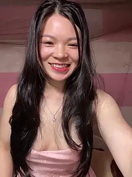 Snapshot of Aminotran chatting on 09-18-25, 02:19 Aminotran online show from 09-18-25, 02:19