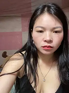 Snapshot of Aminotran chatting on 10-30-25, 04:25 Aminotran online show from 10-30-25, 04:25