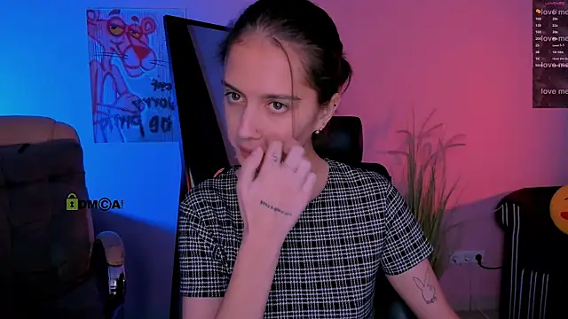 Snapshot of talia_seduce chatting on 11-07-25, 01:00 talia seduce online show from 11-07-25, 01:00