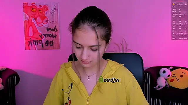 Snapshot of talia_seduce chatting on 11-21-25, 01:32 talia seduce online show from 11-21-25, 01:32