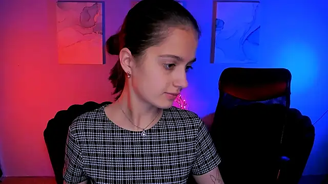 Snapshot of talia_seduce chatting on 12-03-25, 10:02 talia seduce online show from 12-03-25, 10:02