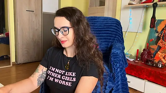 Snapshot of dreamin_blaze chatting on 09-25-25, 04:54 dreamin blaze online show from 09-25-25, 04:54