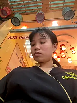 Ngoc-bbi online show from 09-28-25, 05:02