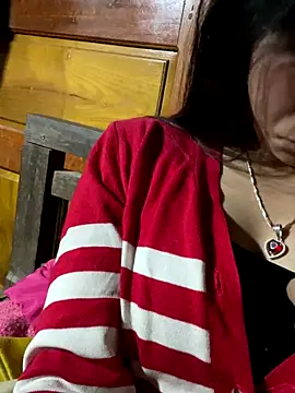 Ngoc-bbi online show from 12-17-25, 12:44