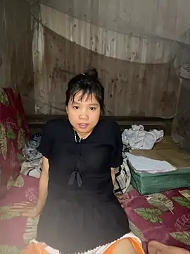 Ngoc-bbi online show from 04-04-26, 02:03