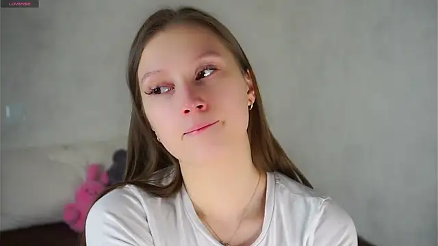 MelaniSeiver online show from 02-04-26, 01:11