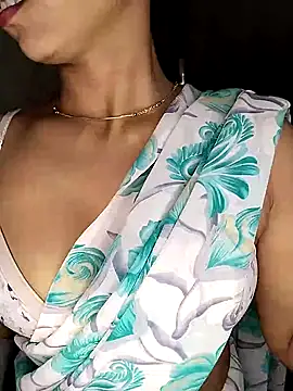 Snapshot of Savita2310 chatting on 11-16-25, 05:51 Savita2310 online show from 11-16-25, 05:51