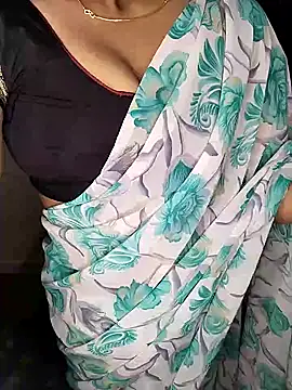 Snapshot of Savita2310 chatting on 11-22-25, 05:56 Savita2310 online show from 11-22-25, 05:56