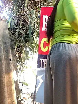 Snapshot of Clara8899 chatting on 01-13-26, 02:06 Clara8899 online show from 01-13-26, 02:06