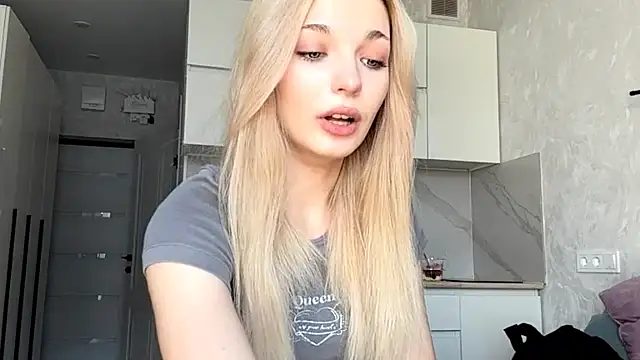MycuteMolly online show from 10-02-25, 10:33