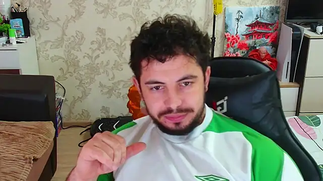 Snapshot of Sam_Gladiator chatting on 10-23-25, 12:04 Sam Gladiator online show from 10-23-25, 12:04