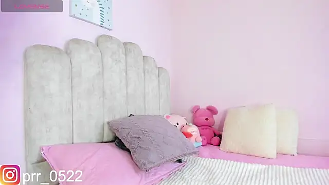 paula cosio online show from 11-20-25, 01:11