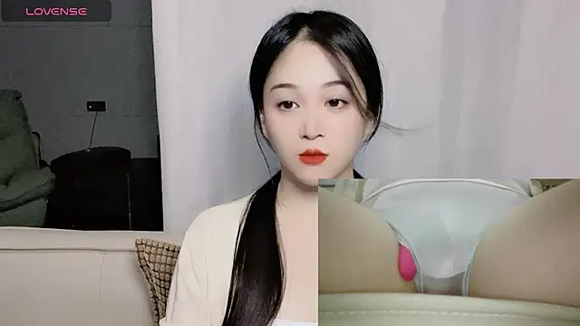 woaiqinqin online show from 09-28-25, 04:23