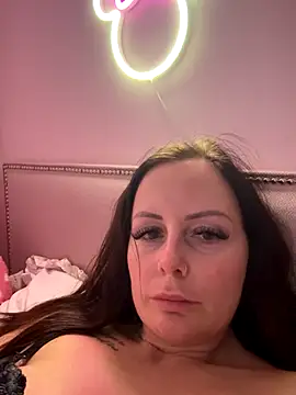 Snapshot of nightingale27 chatting on 12-04-25, 09:45 nightingale27 online show from 12-04-25, 09:45