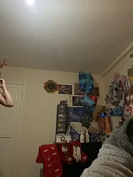 Snapshot of kittykatbean chatting on 11-16-25, 05:18 kittykatbean online show from 11-16-25, 05:18