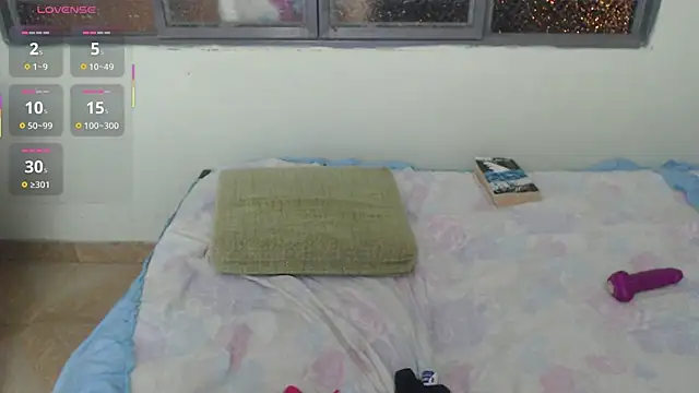 Juliethserna online show from 11-03-25, 05:09