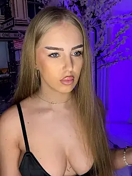 AubrieleRouj1 online show from 01-16-26, 05:28