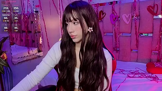 Snapshot of ZharaLux chatting on 02-10-26, 12:53 ZharaLux online show from 02-10-26, 12:53