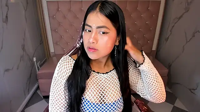 Snapshot of Victoria_b_ chatting on 10-15-25, 08:09 Victoria b online show from 10-15-25, 08:09