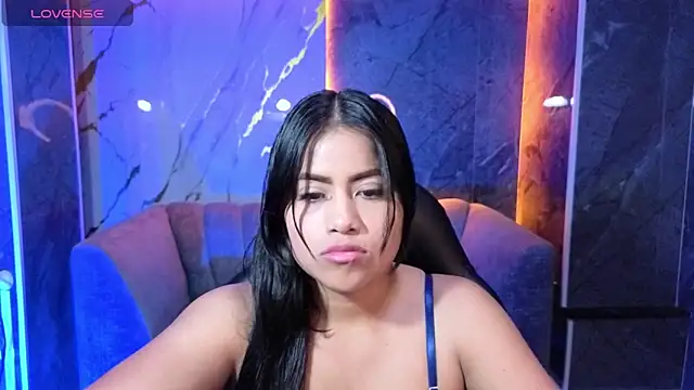 Snapshot of Victoria_b_ chatting on 10-29-25, 07:48 Victoria b online show from 10-29-25, 07:48