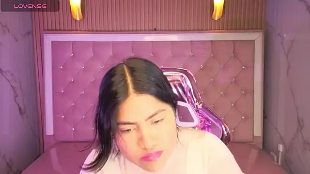 Snapshot of Victoria_b_ chatting on 11-04-25, 07:57 Victoria b online show from 11-04-25, 07:57